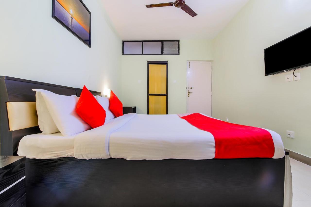 Oyo 24761 All Seasons Guest House Madgao Buitenkant foto