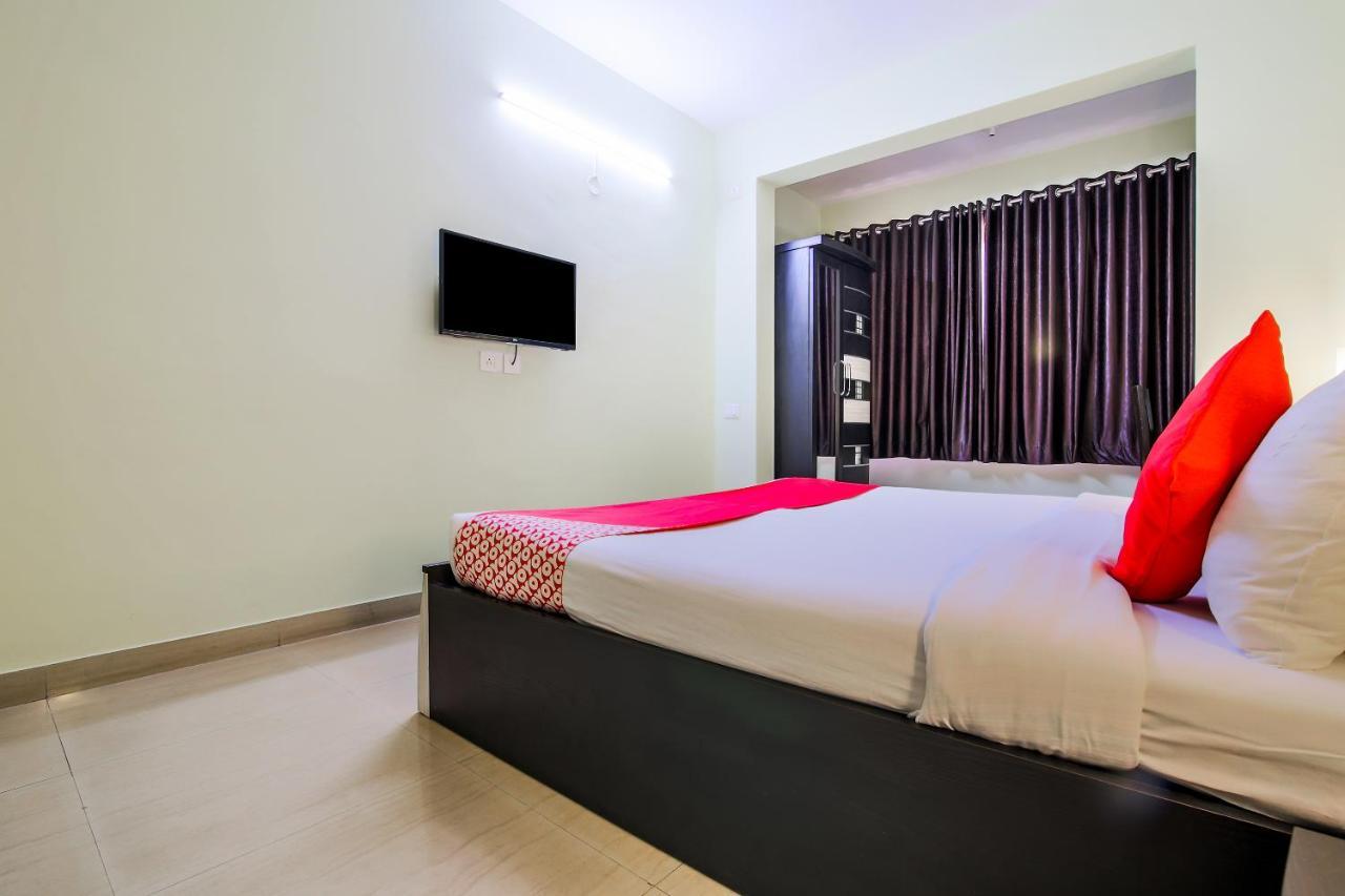 Oyo 24761 All Seasons Guest House Madgao Buitenkant foto